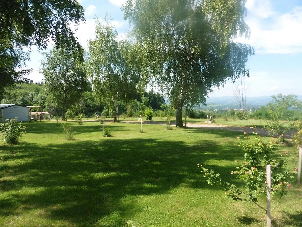 Camping Le Montbartoux Hotel Vollore-Ville Campsite
